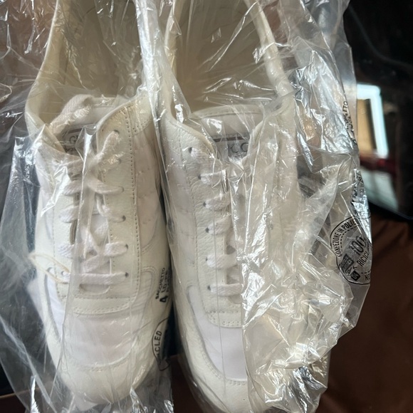 VINTAGE  RARE GUCCI 1984 Tennis Classics  ( New In Box)  US Sz. 8.5  (38.5 UK) - Picture 14 of 16